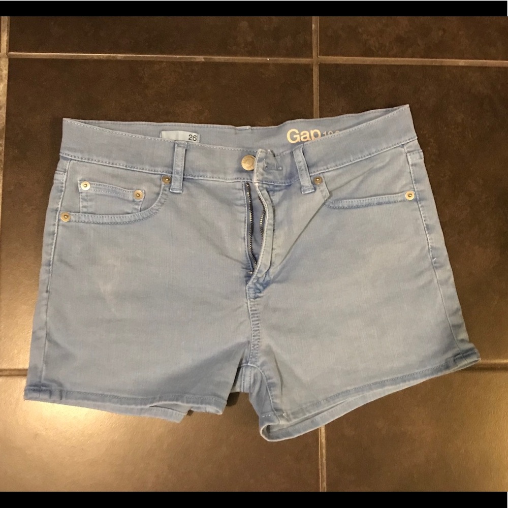 Gap shorts in powder blue